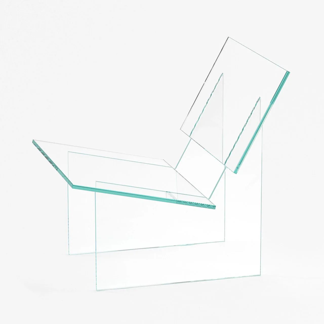 Transparent Lounge Chair Acrylic Sofa Chair Creative Transparent Backrest Chair
Transparent Lounge Chair Acrylic Sofa Chair Creative Transparent Backrest Chair