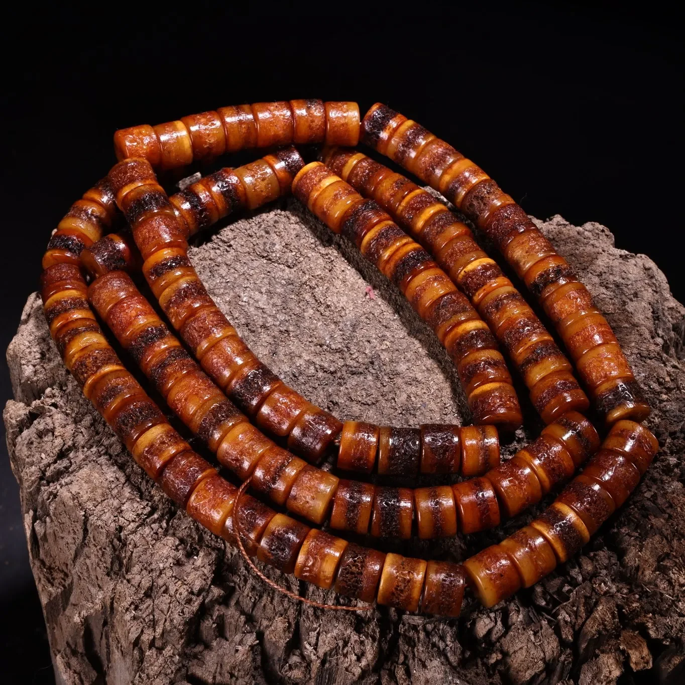 19"Tibetan Temple Collection Old Natural Gabala 108 Buddha Beads Necklace Pendant Amulet Dharam Town house
19"Tibetan Temple Collection Old Natural Gabala 108 Buddha Beads Necklace Pendant Amulet Dharam Town house