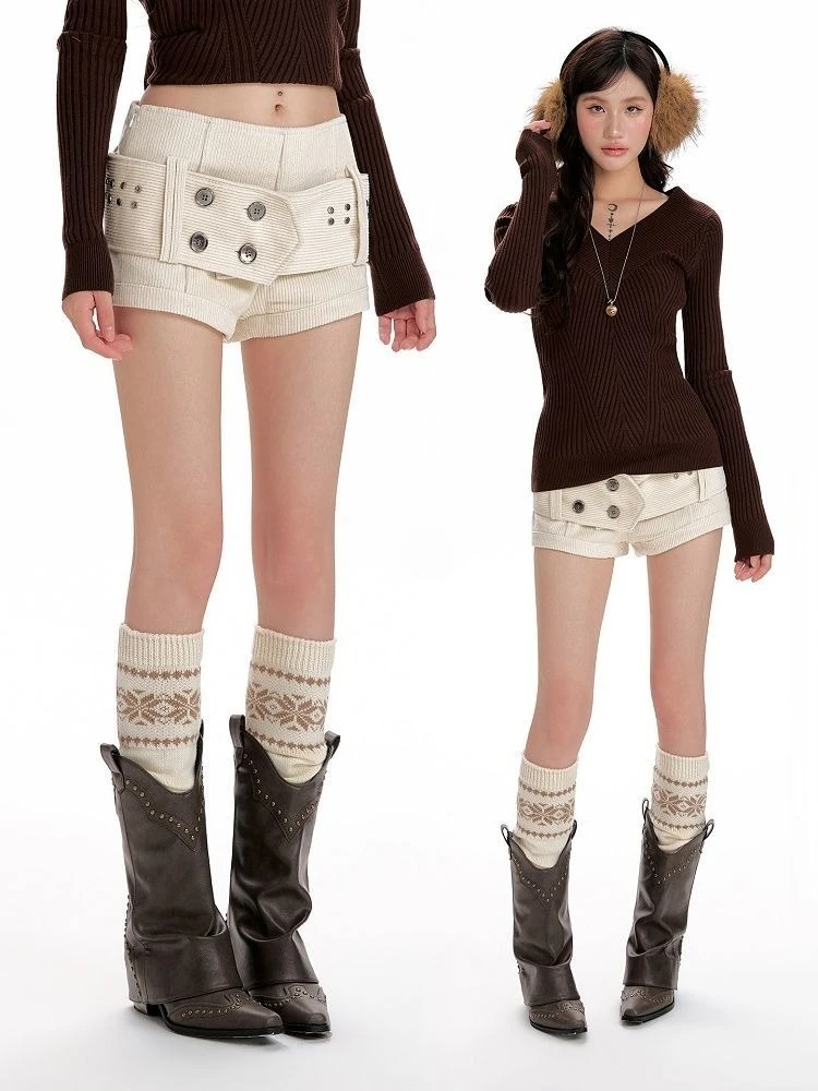 HOUZHOU Y2k Vintage Corduroy Shorts Women Sexy Grunge Spicy Girl Gothic Shorts Punk Black Retro Slim Up Solid Shorts Streetwear
HOUZHOU Y2k Vintage Corduroy Shorts Women Sexy Grunge Spicy Girl Gothic Shorts Punk Black Retro Slim Up Solid Shorts Streetwear