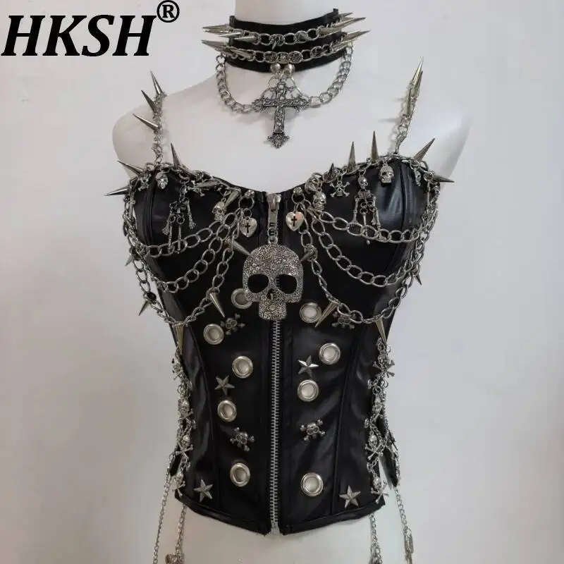 HKSH Women PU Leather Tank Top Sexy Dark Style Punk Gothic Skull Rivet Chain Zipper Strap Vest High Street Design Summer HK23971
HKSH Women PU Leather Tank Top Sexy Dark Style Punk Gothic Skull Rivet Chain Zipper Strap Vest High Street Design Summer HK23971