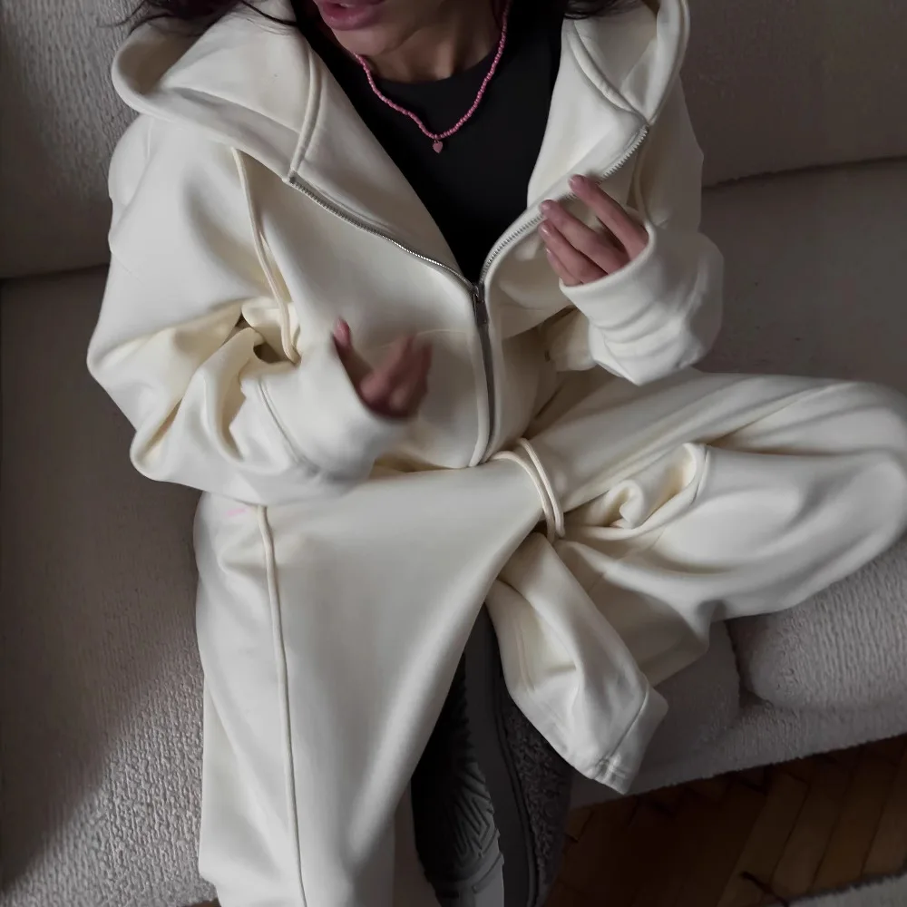 Oversized Cardigan and Straight Leg Pants Set 2025 Women's Solid Color Two Piece Outfit Fall Winter
Oversized Cardigan and Straight Leg Pants Set 2025 Women's Solid Color Two Piece Outfit Fall Winter