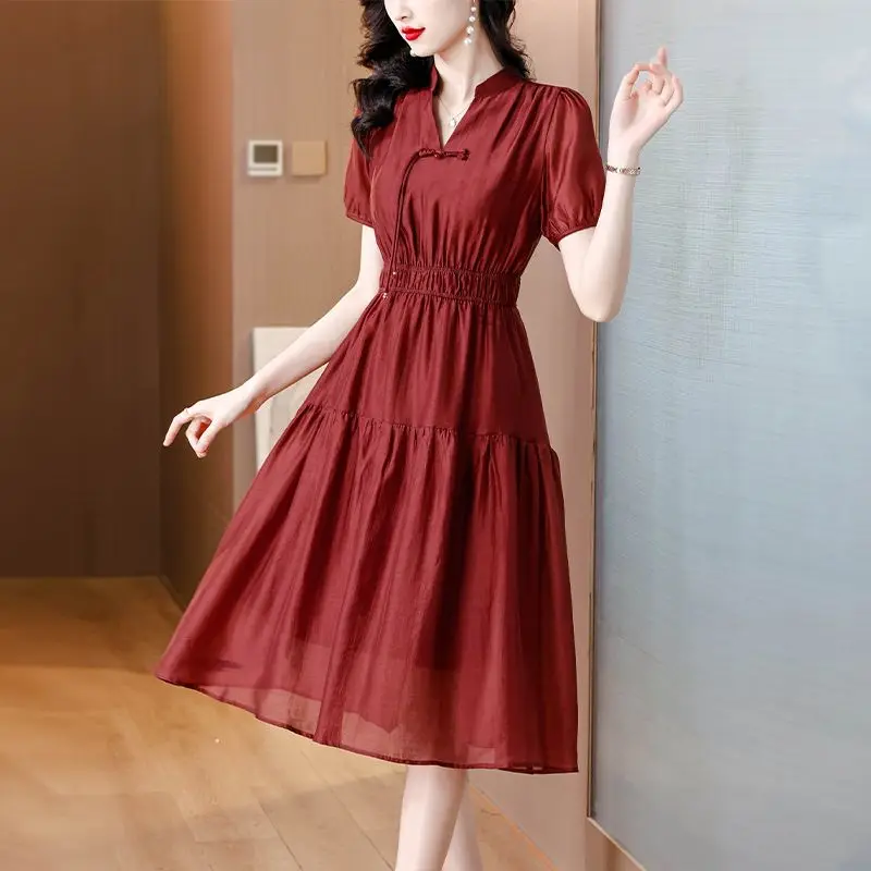 Elegant V-Neck Button Lace Up Folds Party Dresses Women's Clothing Summer New Loose Short Sleeve Office Lady Vintage Dress
Elegant V-Neck Button Lace Up Folds Party Dresses Women's Clothing Summer New Loose Short Sleeve Office Lady Vintage Dress