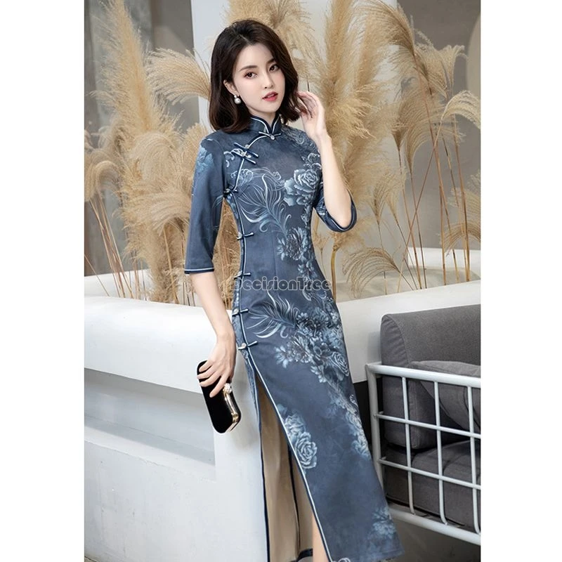 2025 retro temperament chinese style qipao ethnic style classical elegant literature art qipao daily improved slim slit dress
2025 retro temperament chinese style qipao ethnic style classical elegant literature art qipao daily improved slim slit dress