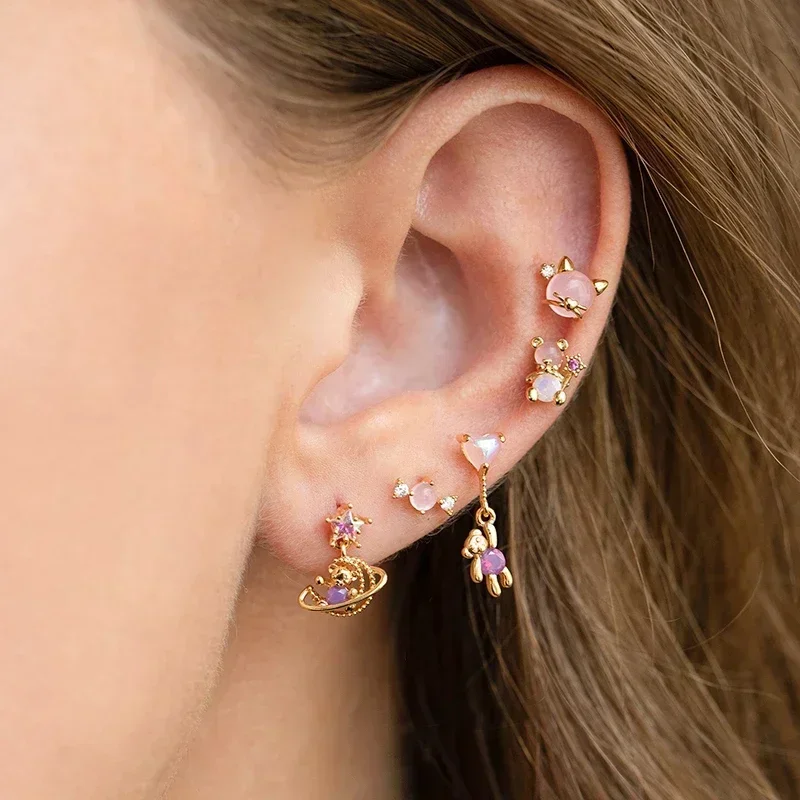 Cute Fine Bear Dangle Earrings for Women Gold Color Pink Zircon Piercing Cartoon Cat Stud Earrings Set Fashion Jewelry Wholesale
Cute Fine Bear Dangle Earrings for Women Gold Color Pink Zircon Piercing Cartoon Cat Stud Earrings Set Fashion Jewelry Wholesale