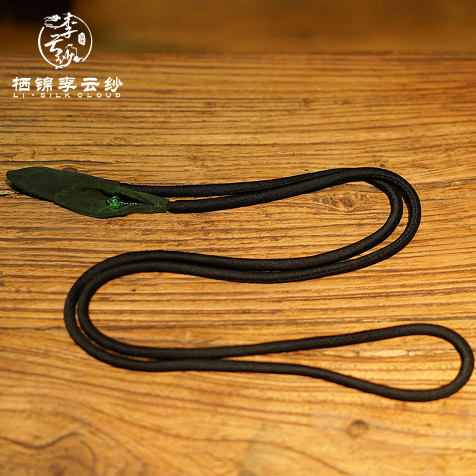 xiangyunsha Belt,Soft Silk Blend Fabric, Elegant Oriental Waist Accessory Guangdong Black Pearl Gambiered Guangdong Gauze
xiangyunsha Belt,Soft Silk Blend Fabric, Elegant Oriental Waist Accessory Guangdong Black Pearl Gambiered Guangdong Gauze