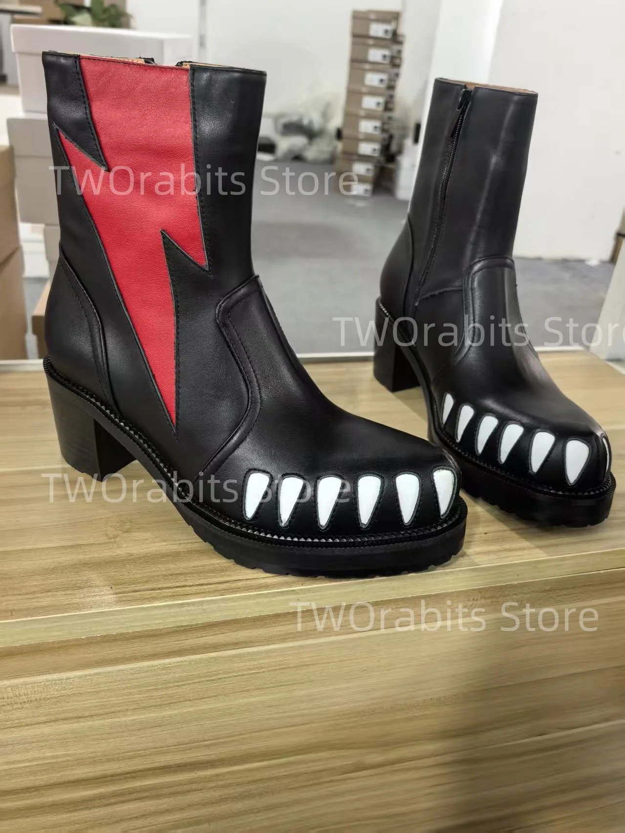 Shark Teeth Botas Para Hombre Lightning Man Shoes Motorcycle Ankle Boots Designer Chaussure Hommes Punk Buty Robocze Męskie Cozy
Shark Teeth Botas Para Hombre Lightning Man Shoes Motorcycle Ankle Boots Designer Chaussure Hommes Punk Buty Robocze Męskie Cozy