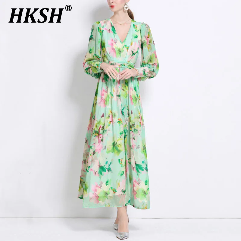 HKSH Summer New Women Tide Elegant Fahsion Vacation Style Casual Lantern Sleeved Printed V-Neck Waist Cinching Long Dress HK6169
HKSH Summer New Women Tide Elegant Fahsion Vacation Style Casual Lantern Sleeved Printed V-Neck Waist Cinching Long Dress HK6169