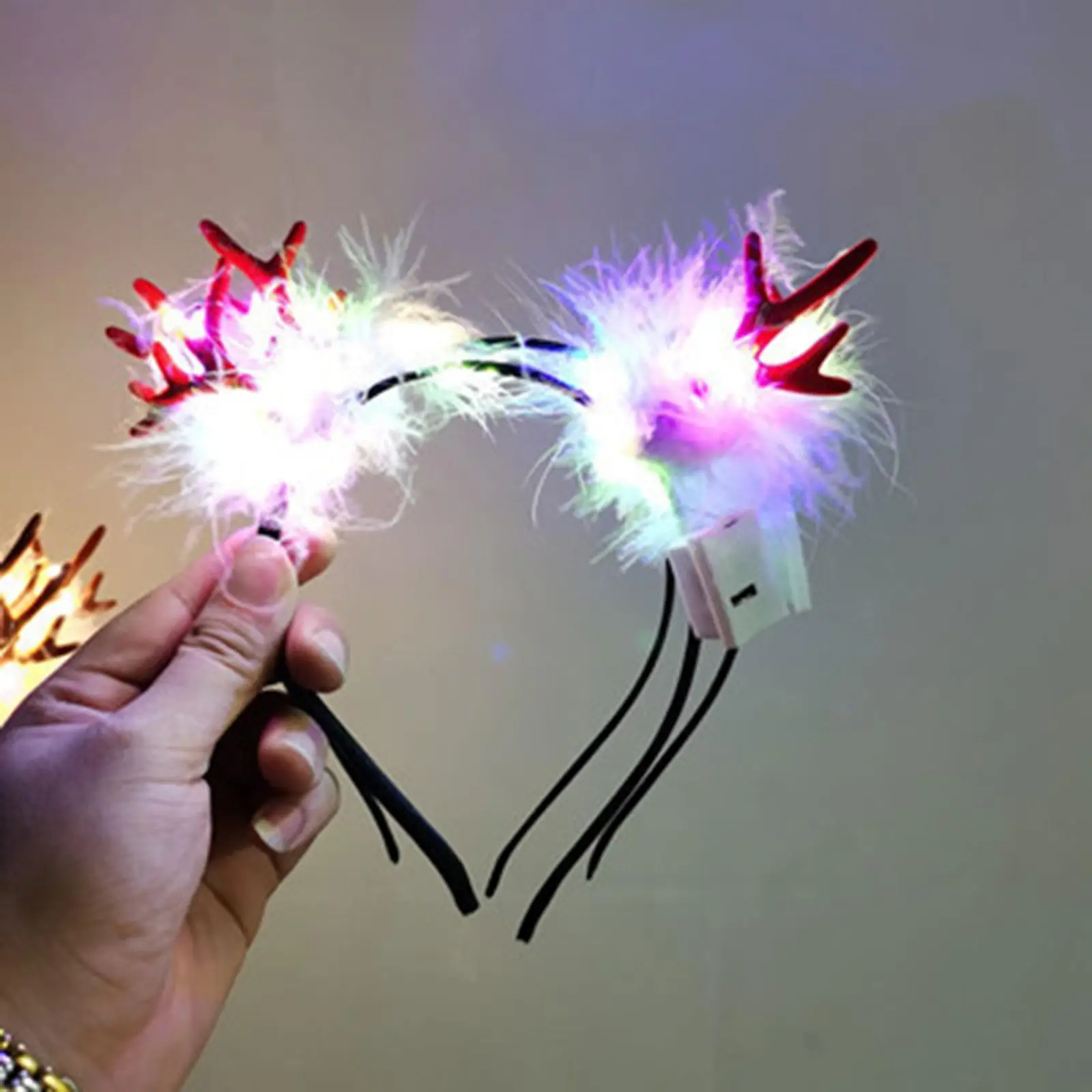 Светящиеся рога с повязкой на голову с перьями. Прекрасная повязка для волос на День Благодарения.
Светящиеся рога с повязкой на голову с перьями. Прекрасная повязка для волос на День Благодарения.