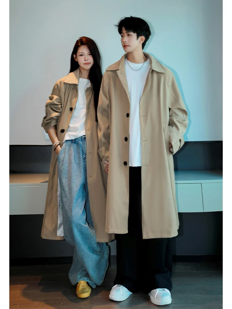 Мужское длинное пальто цвета хаки, парная верхняя одежда, новинка 2025 года, осенне-зимнее, до колен, высококачественное, в корейском стиле, свободного кроя, молодежный тренд
Мужское длинное пальто цвета хаки, парная верхняя одежда, новинка 2025 года, осенне-зимнее, до колен, высококачественное, в корейском стиле, свободного кроя, молодежный тренд