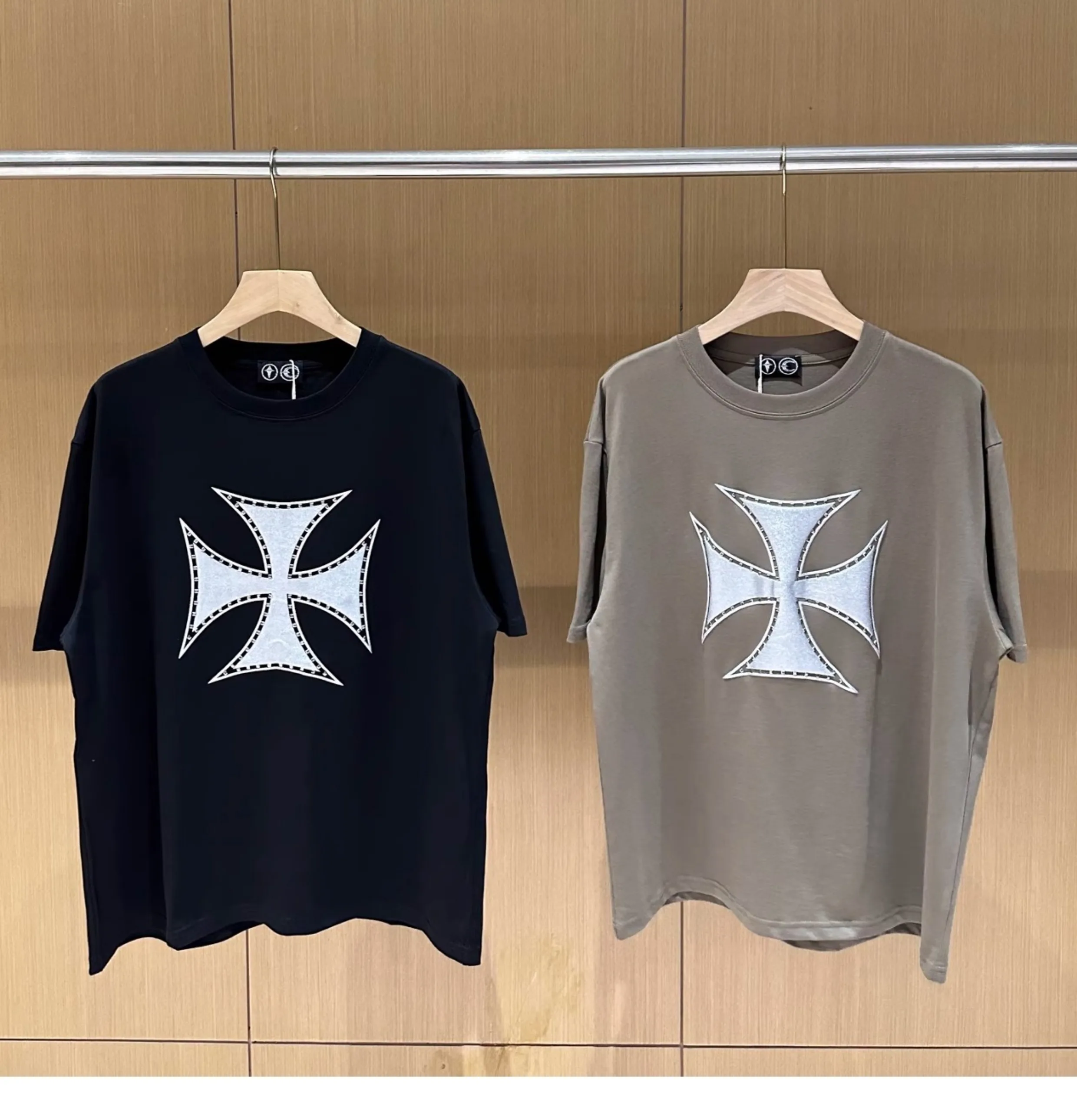 Thug Club 2026 New Niche Streetwear Brand Studded Cross Metal Back Star Moon Letter Print Short-Sleeve T-Shirt
Thug Club 2026 New Niche Streetwear Brand Studded Cross Metal Back Star Moon Letter Print Short-Sleeve T-Shirt