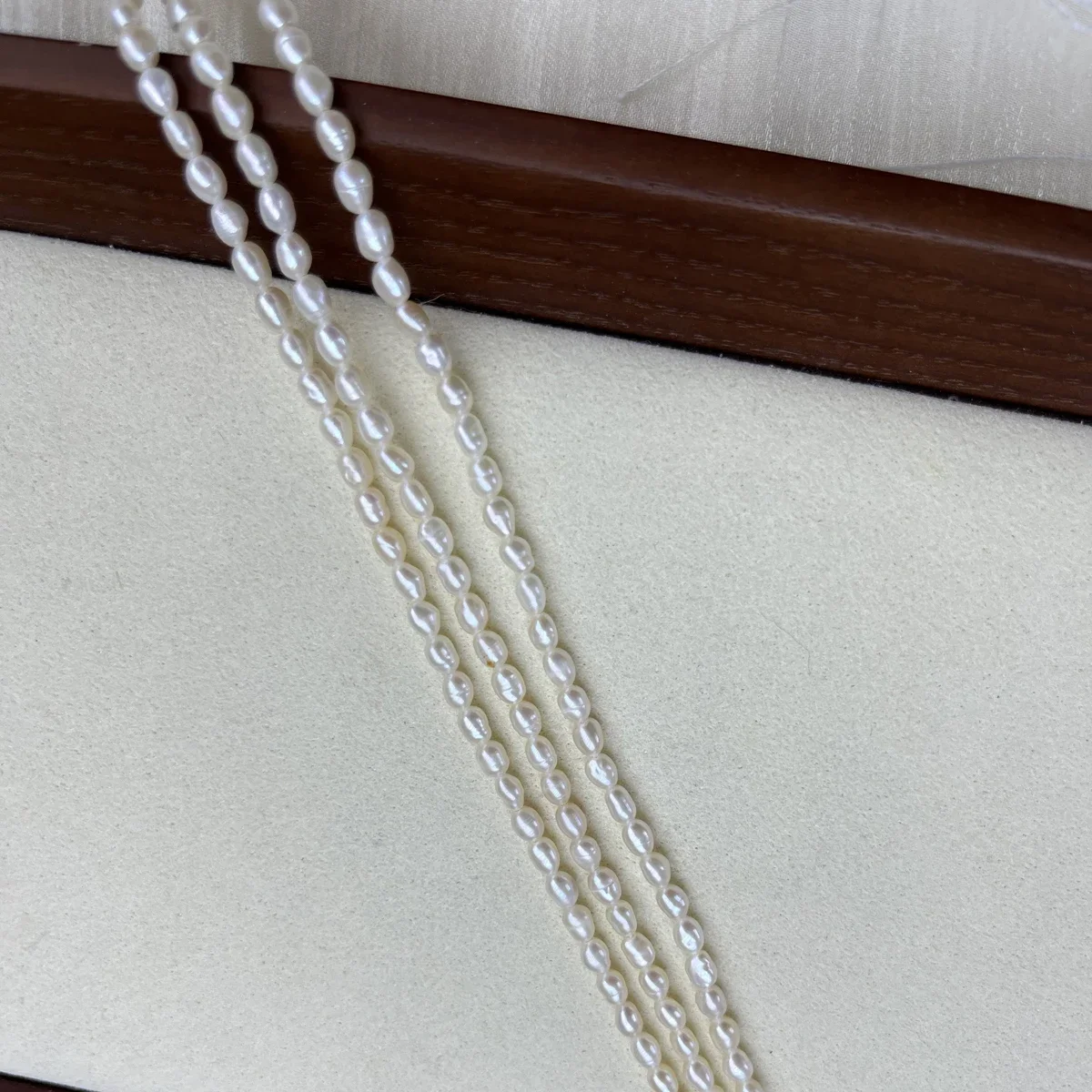 3-4mm AA Natural Freshwater Rice White Pearl Isolation Loose Beads Jewelry Make DIY Necklace Bracelet Accessories Wedding Gift
3-4mm AA Natural Freshwater Rice White Pearl Isolation Loose Beads Jewelry Make DIY Necklace Bracelet Accessories Wedding Gift