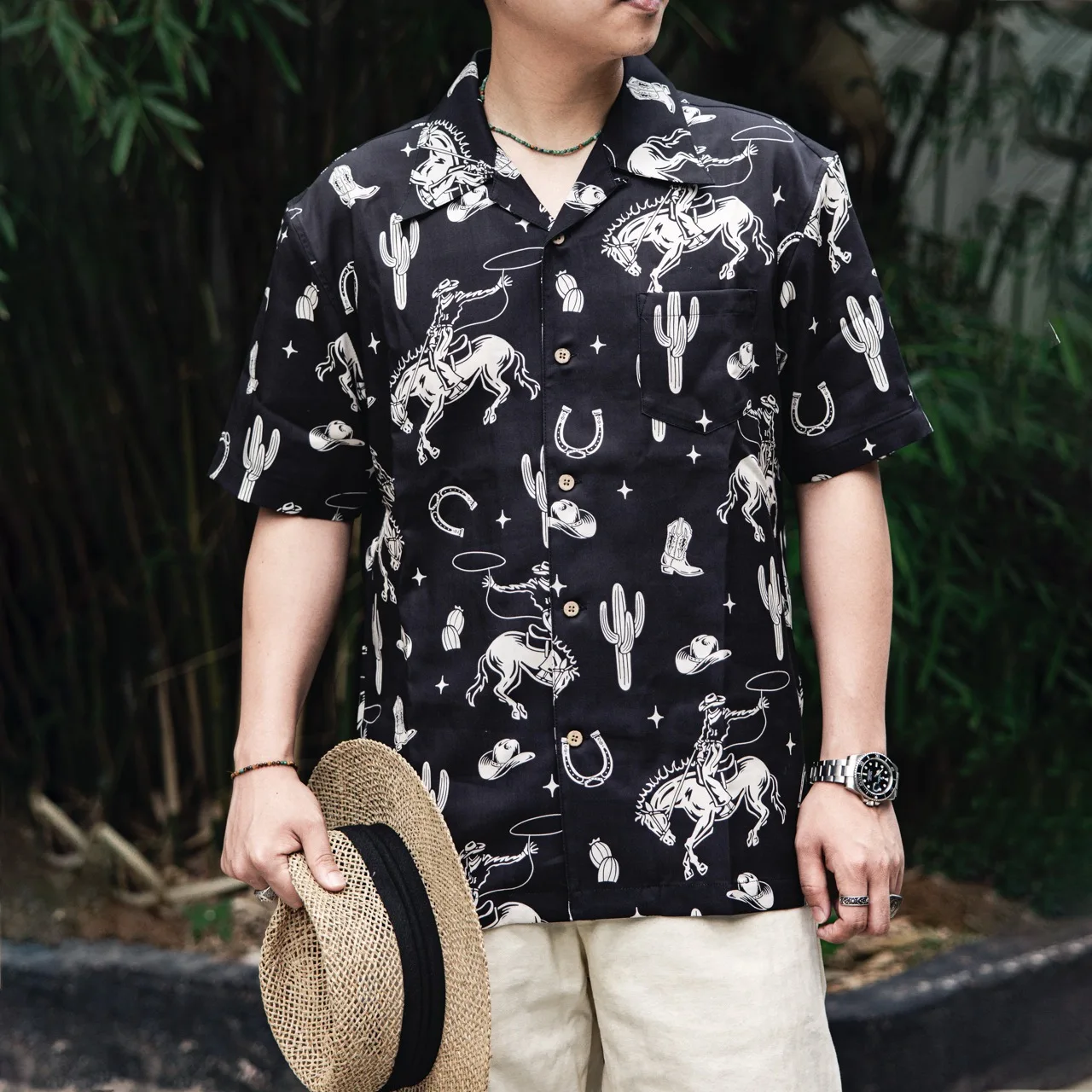 HW-0030 Big US Size Genuine Quality Vintage Looking Loose Fitting Cotton Hawaii Aloha Shirt
HW-0030 Big US Size Genuine Quality Vintage Looking Loose Fitting Cotton Hawaii Aloha Shirt