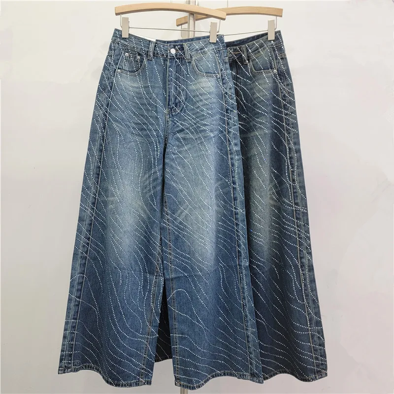 Женские модные джинсы со стразами, американские уличные джинсовые брюки с блестками, новые весенние прямые брюки с блестящими аппликациями
Женские модные джинсы со стразами, американские уличные джинсовые брюки с блестками, новые весенние прямые брюки с блестящими аппликациями