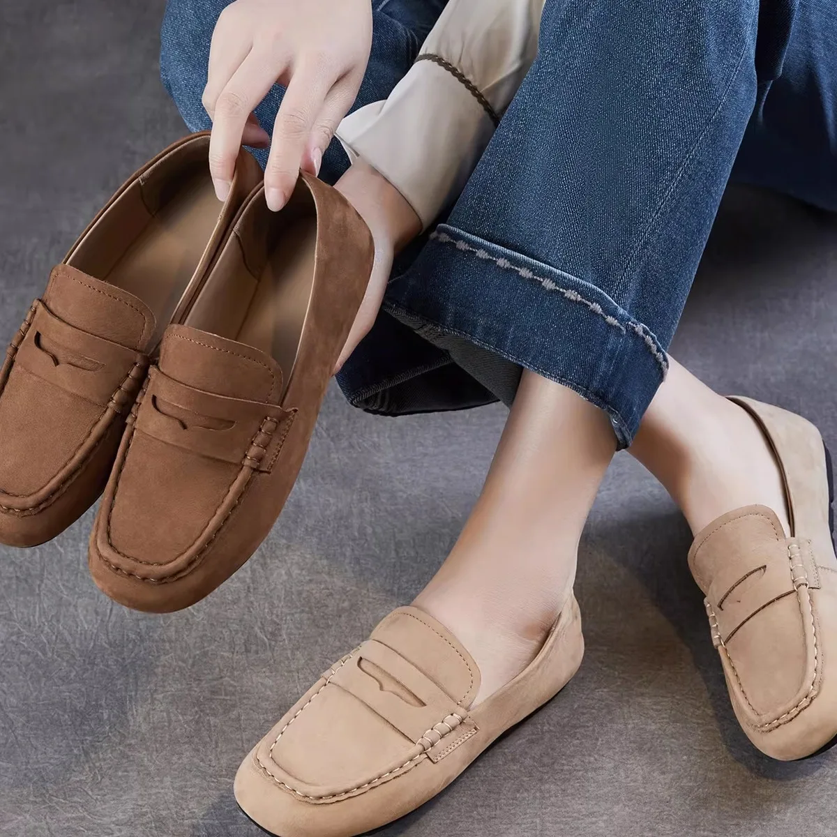 Genuine Top Layer Cowhide Women's Driving Shoes Fashionable Slip-On Loafers Breathable Anti-Slip Wear-Resistant Spring Summer...
Genuine Top Layer Cowhide Women's Driving Shoes Fashionable Slip-On Loafers Breathable Anti-Slip Wear-Resistant Spring Summer...