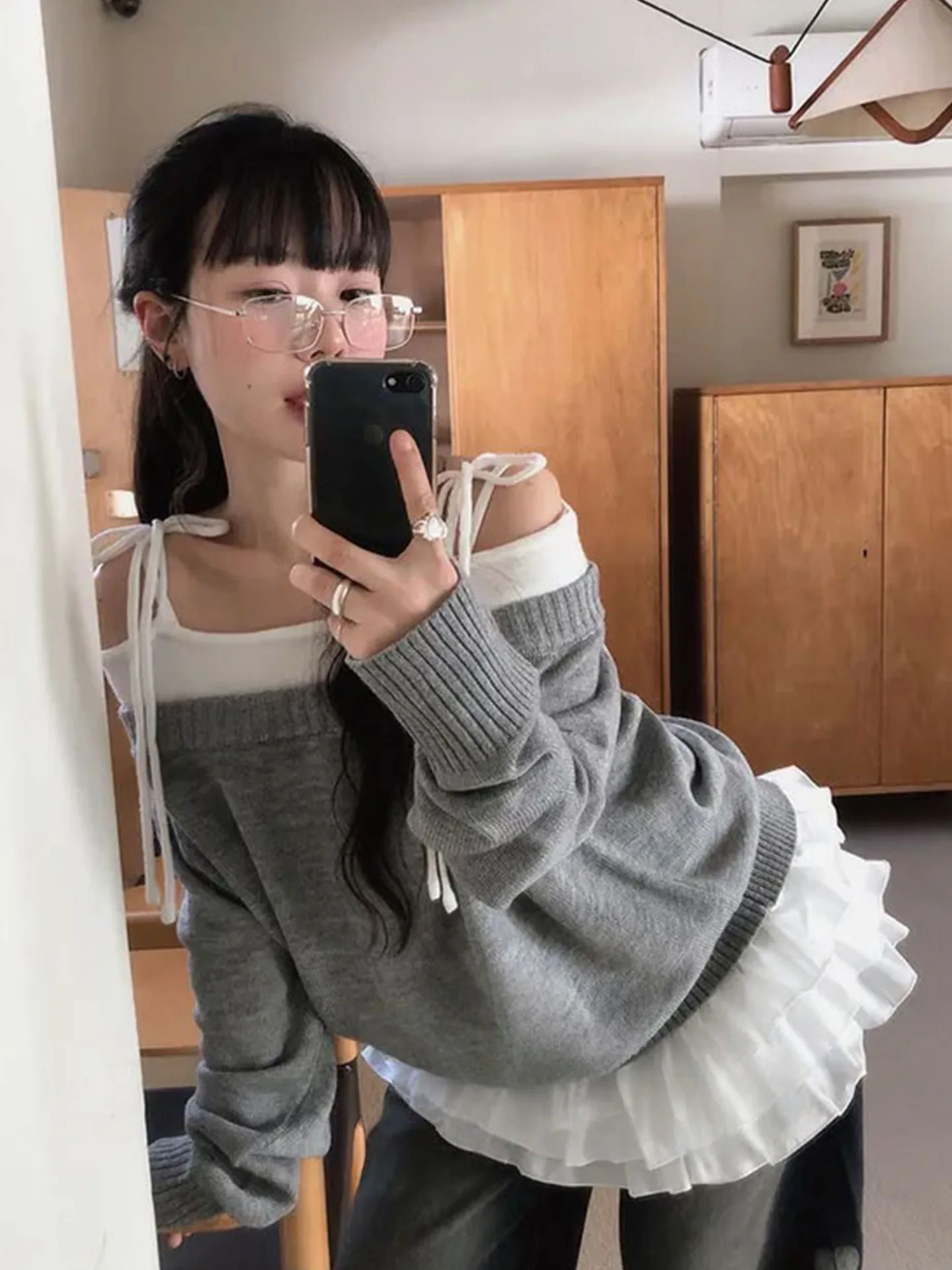 Женский свитер с кружевной отделкой на плечах и многослойная юбка: новый осенний комплект из двух предметов для повседневной носки, свободный крой
Женский свитер с кружевной отделкой на плечах и многослойная юбка: новый осенний комплект из двух предметов для повседневной носки, свободный крой