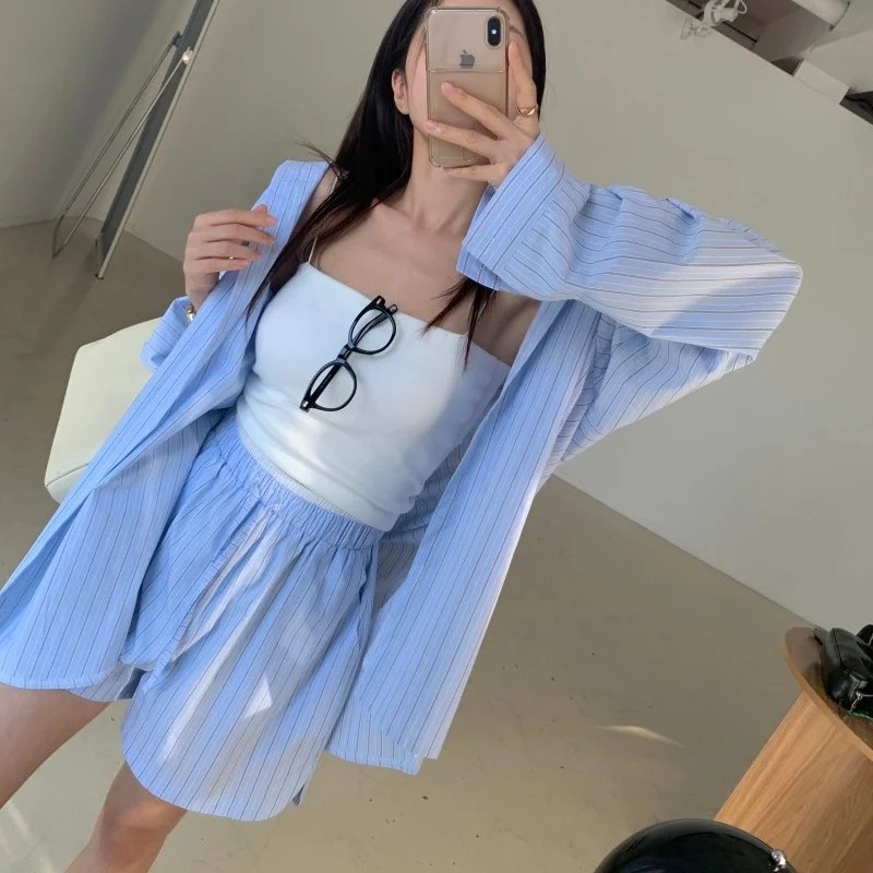 Ket Женский топ в полоску с вышивкой букв и отложным воротником, свободные утягивающие широкие брюки, комплект из хлопка, летняя мода
Ket Женский топ в полоску с вышивкой букв и отложным воротником, свободные утягивающие широкие брюки, комплект из хлопка, летняя мода