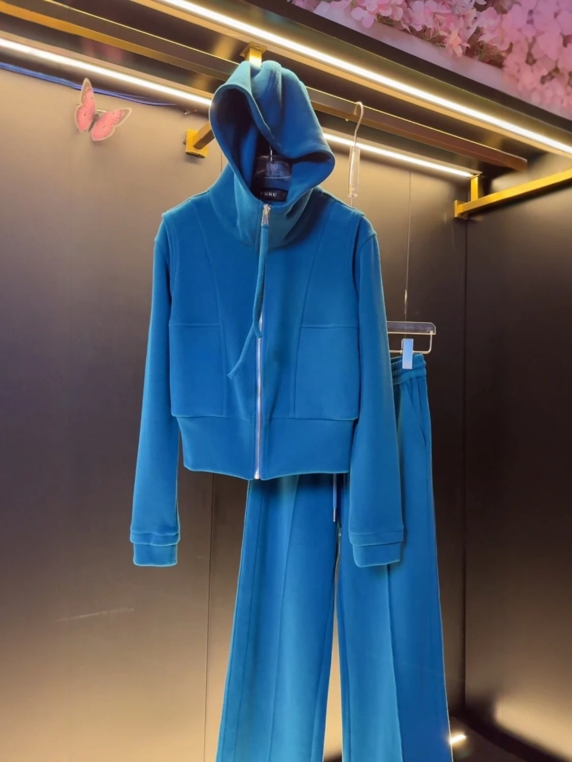 Blue Zipper Long Sleeve Hoodie Cardigan Loose Feel Straight Leg Pants Women's Autumn Casual Fashion Two Piece Set
Blue Zipper Long Sleeve Hoodie Cardigan Loose Feel Straight Leg Pants Women's Autumn Casual Fashion Two Piece Set