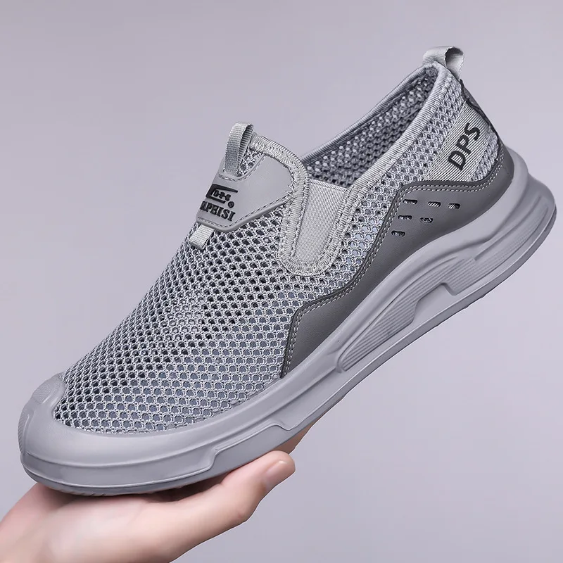 New men's summer breathable and casual one-legged lazy and versatile sports shoes with a mesh top
New men's summer breathable and casual one-legged lazy and versatile sports shoes with a mesh top