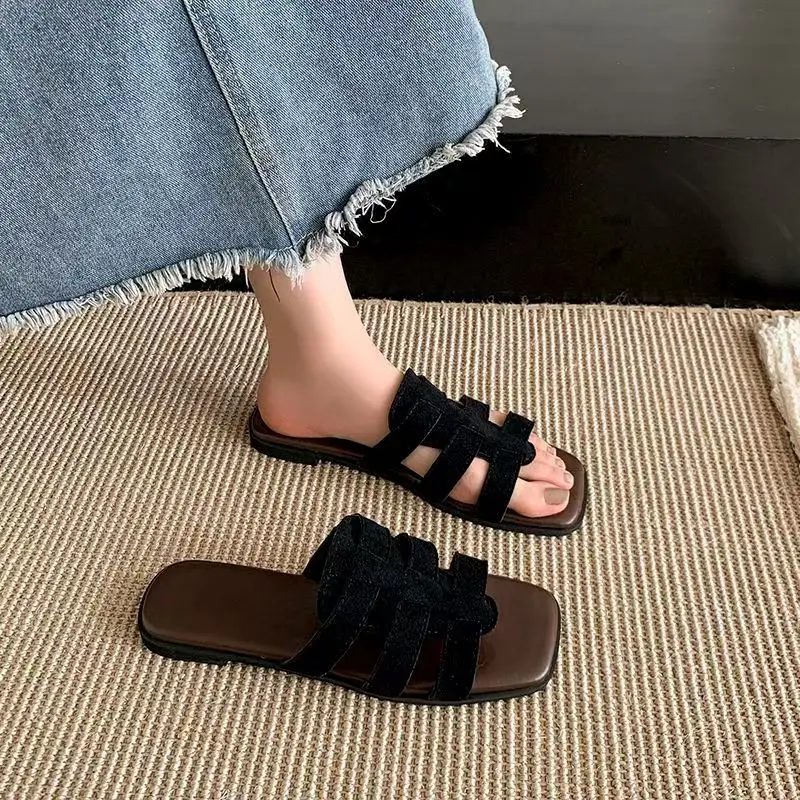 Summer Flat-knitted Flip-flops With Fashionable And Unique Soft Soles Versatile And Suitable For Casual Beach Wear Size 35-42
Summer Flat-knitted Flip-flops With Fashionable And Unique Soft Soles Versatile And Suitable For Casual Beach Wear Size 35-42