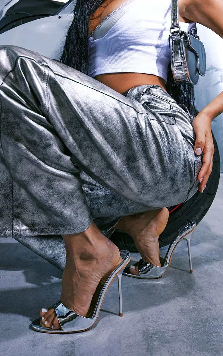 Gullick Silver Pointed Toe Slippers Metallic Strap Mules Slip On High Heels Stiletto Thin Heels New Arrivals Sexy Women Sandals
Gullick Silver Pointed Toe Slippers Metallic Strap Mules Slip On High Heels Stiletto Thin Heels New Arrivals Sexy Women Sandals