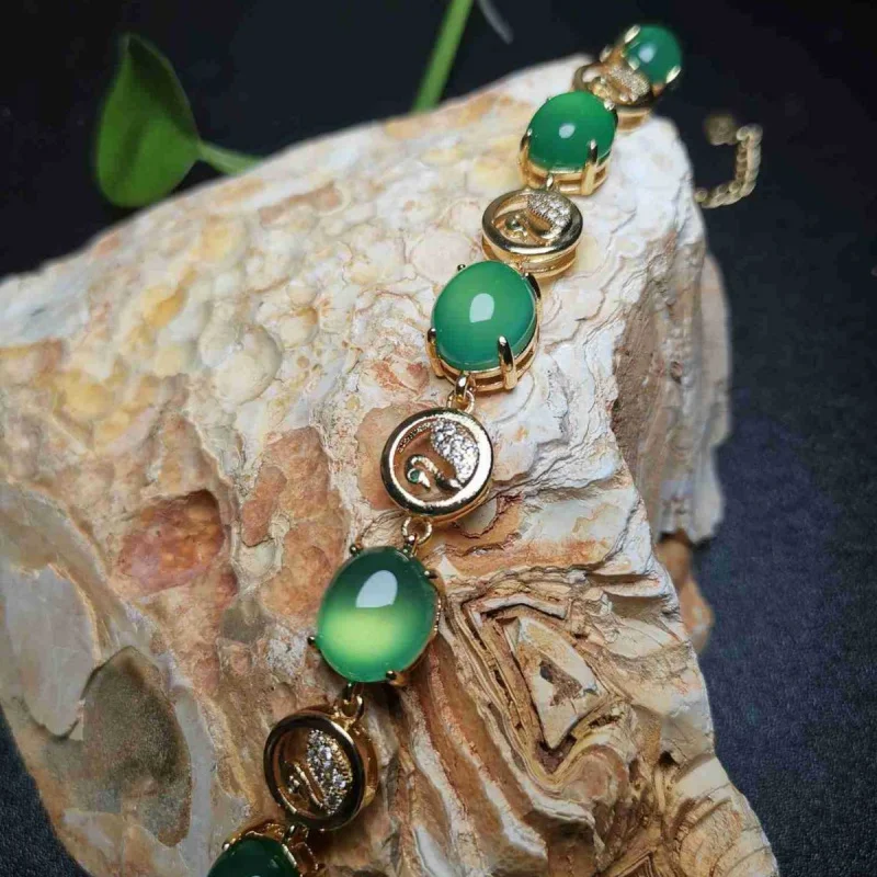 Colorful Agate Bracelet Multi-color Optional Fashion Versatile
Colorful Agate Bracelet Multi-color Optional Fashion Versatile