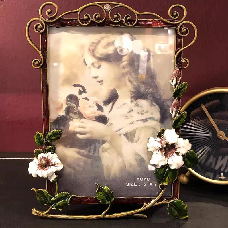Creative gardenia flower Decor 6/7-Inch Metal Picture Framesporta retrato para fotos For Living Room Decoration XY0043
Creative gardenia flower Decor 6/7-Inch Metal Picture Framesporta retrato para fotos For Living Room Decoration XY0043