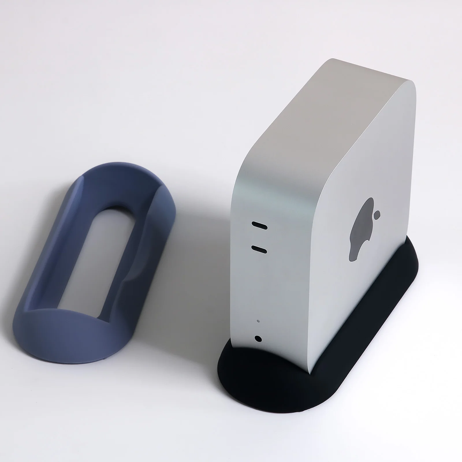 Silicone Vertical Bracket for Mac Mini M4 /M4 pro 2024 Portable Holder Desk Stand Setup Accessories
Silicone Vertical Bracket for Mac Mini M4 /M4 pro 2024 Portable Holder Desk Stand Setup Accessories