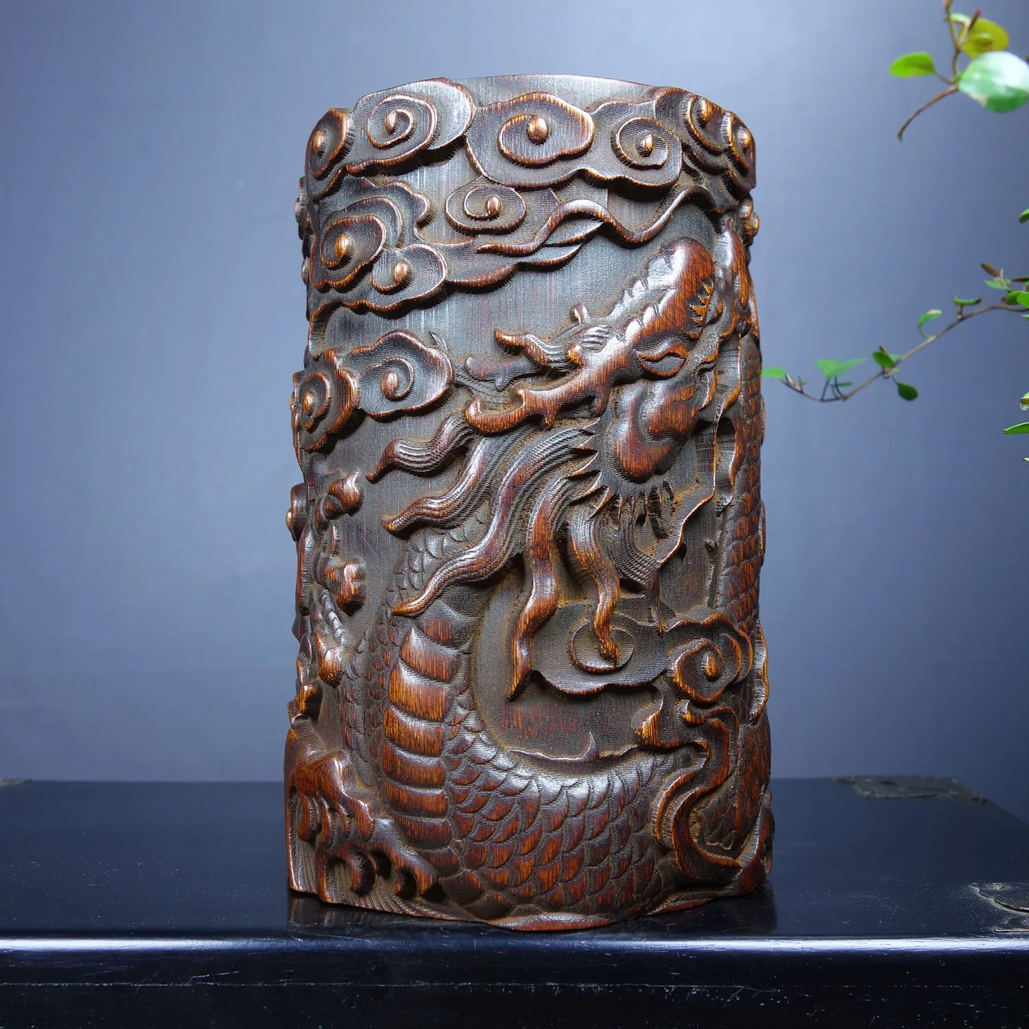 The Classic Bamboo Carving Pen Holder Is Worth Collecting Suitable For Decorating Home Crafts With Exquisite Craftsmanship
The Classic Bamboo Carving Pen Holder Is Worth Collecting Suitable For Decorating Home Crafts With Exquisite Craftsmanship