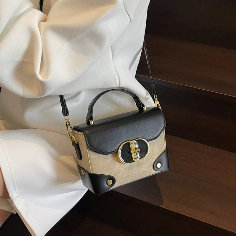 Женская богемная сумка через плечо, винтажная сумка с цветочным дизайном, шикарная для путешествий, пикников
Женская богемная сумка через плечо, винтажная сумка с цветочным дизайном, шикарная для путешествий, пикников