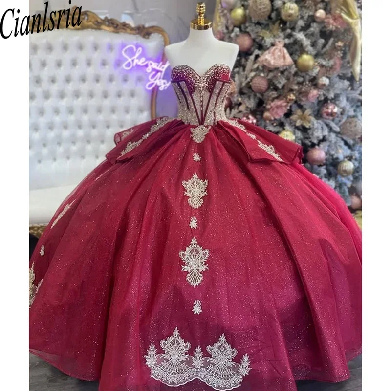 Роскошное бордовое платье Quinceanera с открытыми плечами и аппликацией из тюля с цветочными бусинами Vestidos 15 De XV Años XV Платье Brithday Sweet 16
Роскошное бордовое платье Quinceanera с открытыми плечами и аппликацией из тюля с цветочными бусинами Vestidos 15 De XV Años XV Платье Brithday Sweet 16
