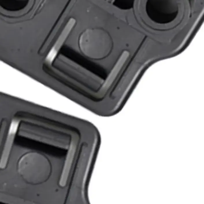 1Set Front Bumper Bracket Clip Holder Set For Maserati For Ghibli M157 2014-2020 L: 670004458;R: 670004442 Car Original Parts
1Set Front Bumper Bracket Clip Holder Set For Maserati For Ghibli M157 2014-2020 L: 670004458;R: 670004442 Car Original Parts