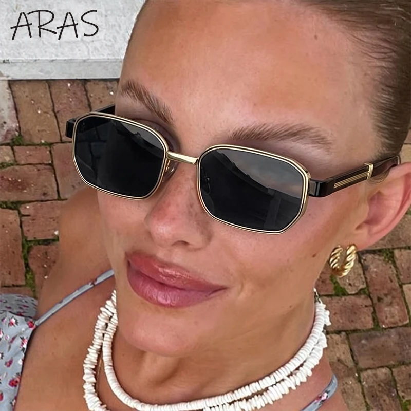 Vintage Small Frame Steampunk Rectangle Sunglasses Women 2026 Luxury Designer Geometric Gold Retro Sun Glasses for Female Shades
Vintage Small Frame Steampunk Rectangle Sunglasses Women 2026 Luxury Designer Geometric Gold Retro Sun Glasses for Female Shades