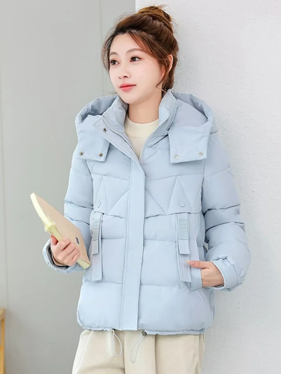 Women's Short Thickened Cotton Jacket Winter Fashionable Small Size Coat Detachable Cap Warm Clothing Two-Piece Set
Women's Short Thickened Cotton Jacket Winter Fashionable Small Size Coat Detachable Cap Warm Clothing Two-Piece Set