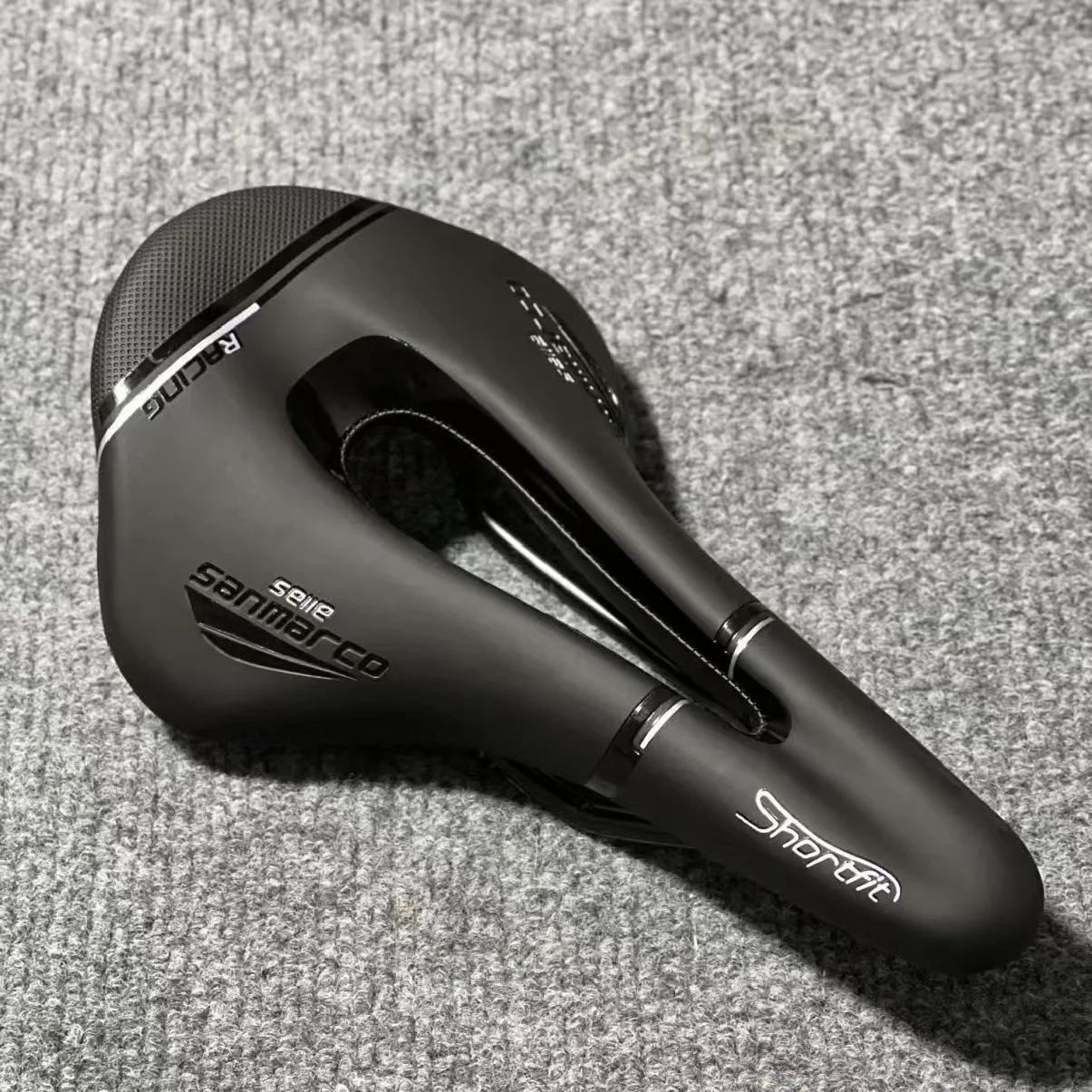 Bicycle Saddle Short Nose Bike Seat Cushion Comfortable Breathable Hollow Seat MTB Road Bicycle Lightweight Cycling Saddle
Bicycle Saddle Short Nose Bike Seat Cushion Comfortable Breathable Hollow Seat MTB Road Bicycle Lightweight Cycling Saddle