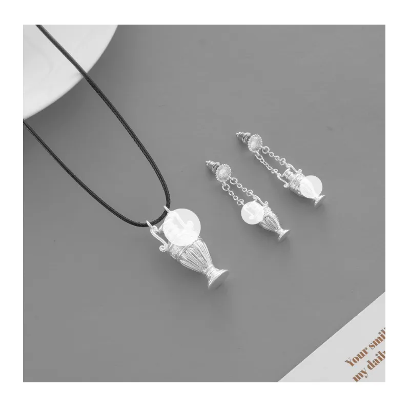 Series Vase Necklace Niche Retro Temperament High Sense Silver Three-dimensional Vase Stud Earrings Sweater Chain
Series Vase Necklace Niche Retro Temperament High Sense Silver Three-dimensional Vase Stud Earrings Sweater Chain