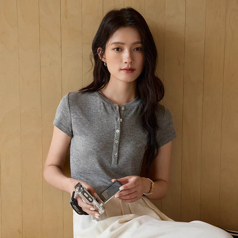 2026 Summer Women's Silk Acetate Wool Button Collar T-shirt Casual Slim-fit Tops
2026 Summer Women's Silk Acetate Wool Button Collar T-shirt Casual Slim-fit Tops