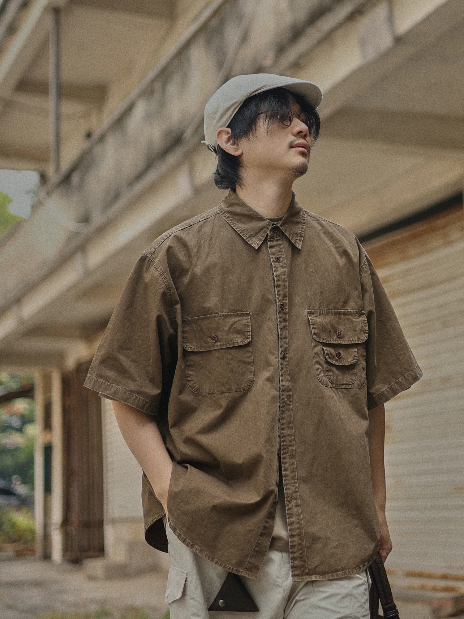 Loose Fit Short Sleeve Men's Shirt Coffee Color Washed Retro Style Summer T-Shirt Jacket Casual Workwear Youth Crisis Design
Loose Fit Short Sleeve Men's Shirt Coffee Color Washed Retro Style Summer T-Shirt Jacket Casual Workwear Youth Crisis Design