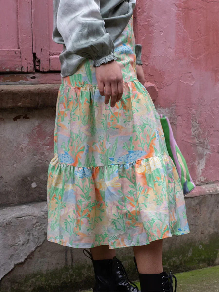 Beach Style Women Hand-Painted Patterns Long Skirt High Waist A-Line Loose Fashion Jupe
Beach Style Women Hand-Painted Patterns Long Skirt High Waist A-Line Loose Fashion Jupe