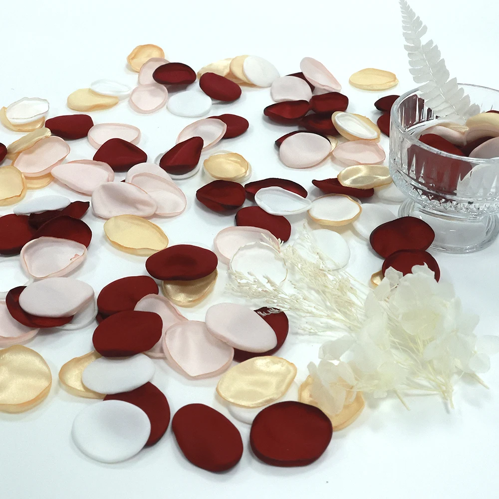 Rose Petals for Wedding 100Pcs Handmade Silk Flowers Marriage Decoration Valentines Day Artificial Petals Marriage Accessories
Rose Petals for Wedding 100Pcs Handmade Silk Flowers Marriage Decoration Valentines Day Artificial Petals Marriage Accessories
