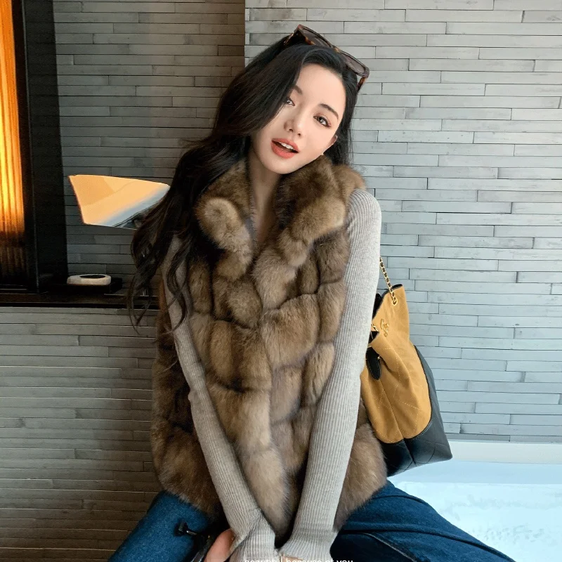 Новая осенне-зимняя женская жилетка из искусственного меха в стиле ретро, универсальная, приталенная, средней длины, с принтом
Новая осенне-зимняя женская жилетка из искусственного меха в стиле ретро, универсальная, приталенная, средней длины, с принтом