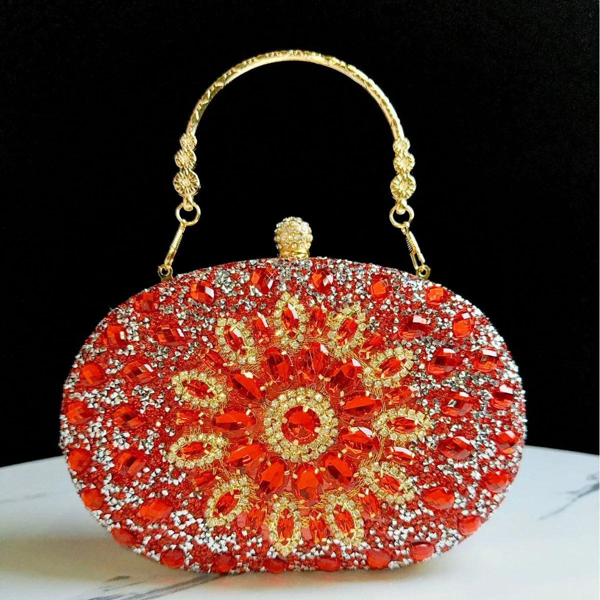 Diamond Sunflower Goose Egg Handbag Women’s Luxury Crossbody Bag Evening Purse Chinese Dress Banquet Party Elegant Gown
Diamond Sunflower Goose Egg Handbag Women’s Luxury Crossbody Bag Evening Purse Chinese Dress Banquet Party Elegant Gown