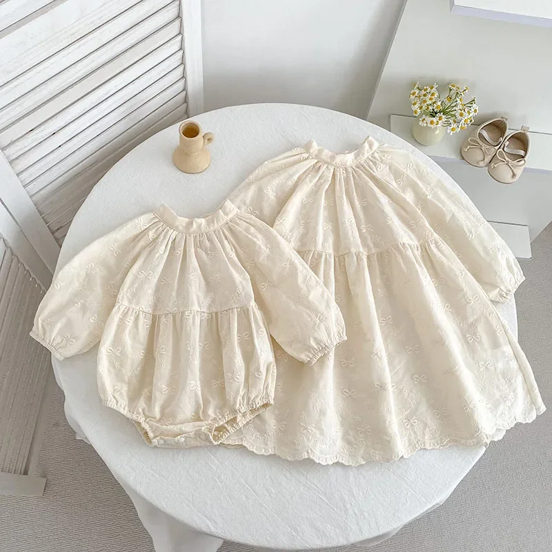 2025 Autumn Korean Style Girls Embroidery Princess Dress + Baby Romper Matching Sister Outfits for Toddler 0-7 Years
2025 Autumn Korean Style Girls Embroidery Princess Dress + Baby Romper Matching Sister Outfits for Toddler 0-7 Years