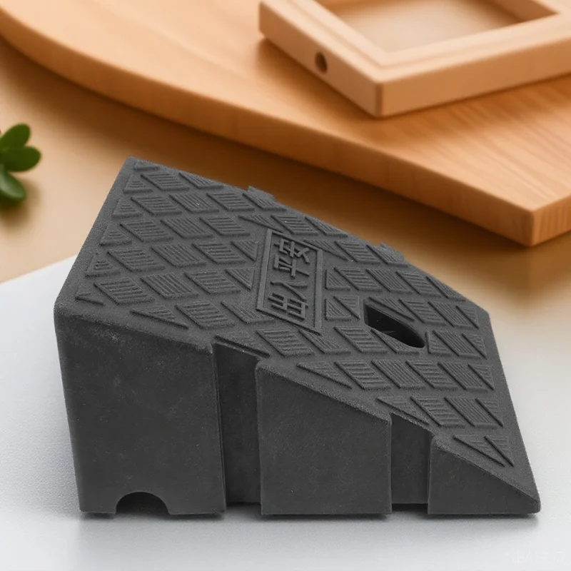 Plastic Slope Ramp Mat Non-Slip Diamond Texture For Car Truck Motorcycle Outdoor Use Portable Threshold Curb Ramp
Plastic Slope Ramp Mat Non-Slip Diamond Texture For Car Truck Motorcycle Outdoor Use Portable Threshold Curb Ramp