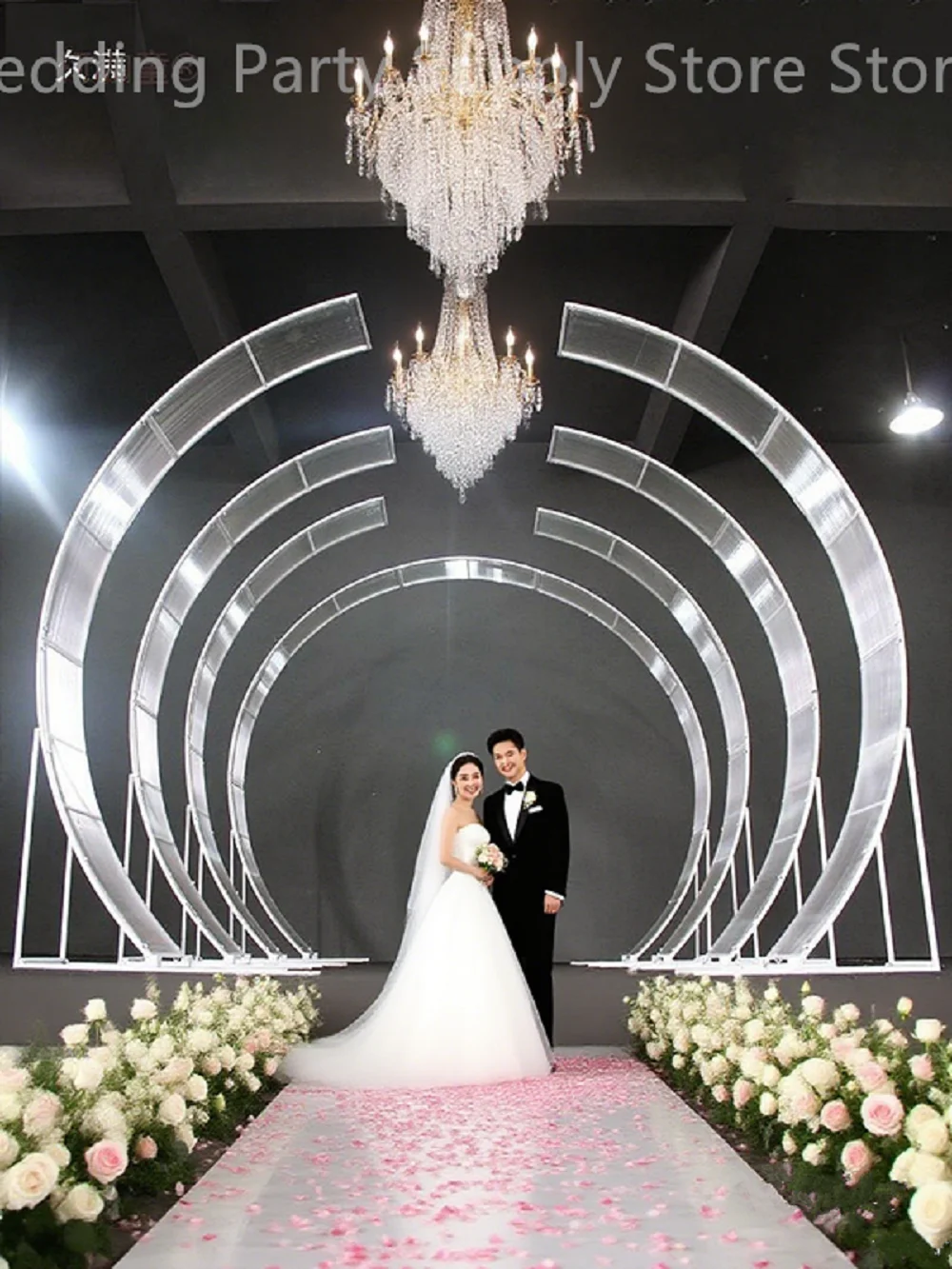 Personalized wedding background decoration starlight romantic iron sun board combination arch outdoor lawn decoration road
Personalized wedding background decoration starlight romantic iron sun board combination arch outdoor lawn decoration road