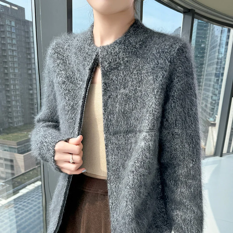 Autumn And Winter New Mink Wool Padded Knit Cardigan Long Sleeve Sweater Zipper Yarn Coat
Autumn And Winter New Mink Wool Padded Knit Cardigan Long Sleeve Sweater Zipper Yarn Coat