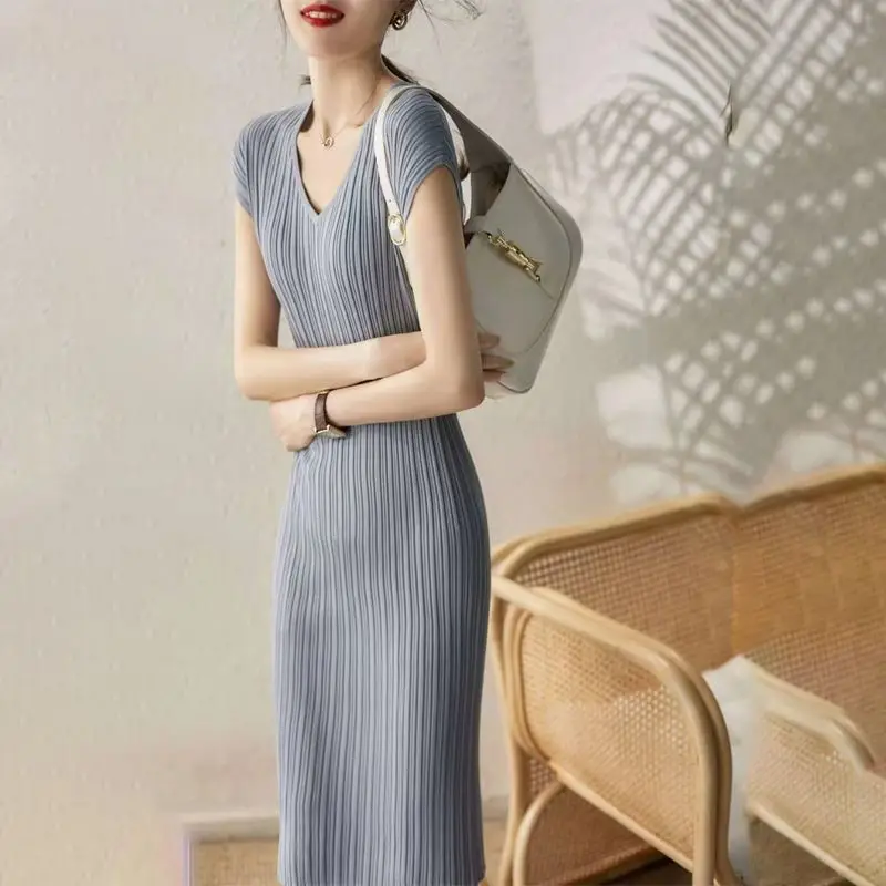 Vintage Elegant Slim Bag Hip Dresses Female Clothing Solid Color Basic Summer New Fashion V-Neck Commute Short Sleeve Midi Dress
Vintage Elegant Slim Bag Hip Dresses Female Clothing Solid Color Basic Summer New Fashion V-Neck Commute Short Sleeve Midi Dress