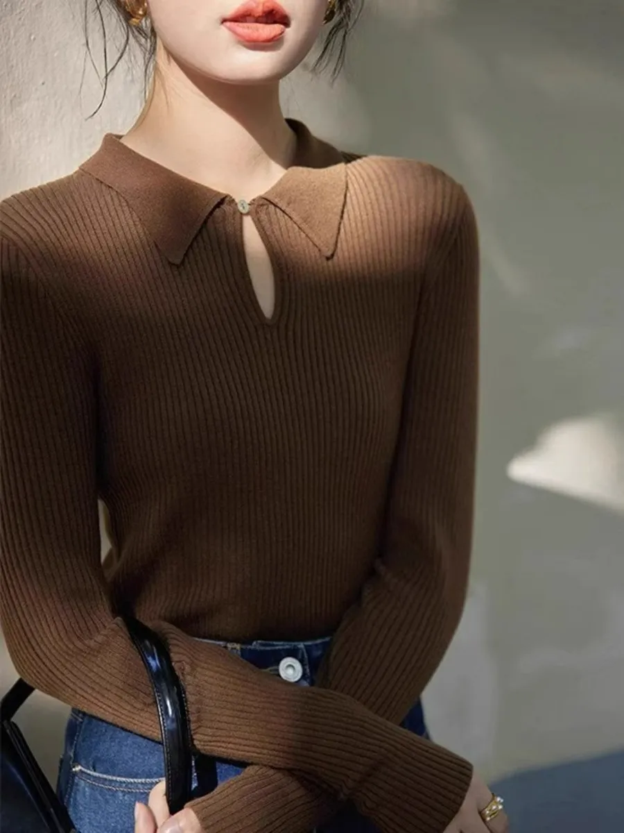 Retro Neck Knitted Sweater Women's Slim Fit Long Sleeve Base Layer Top Korean Style Commute Pure Color Autumn Initial
Retro Neck Knitted Sweater Women's Slim Fit Long Sleeve Base Layer Top Korean Style Commute Pure Color Autumn Initial