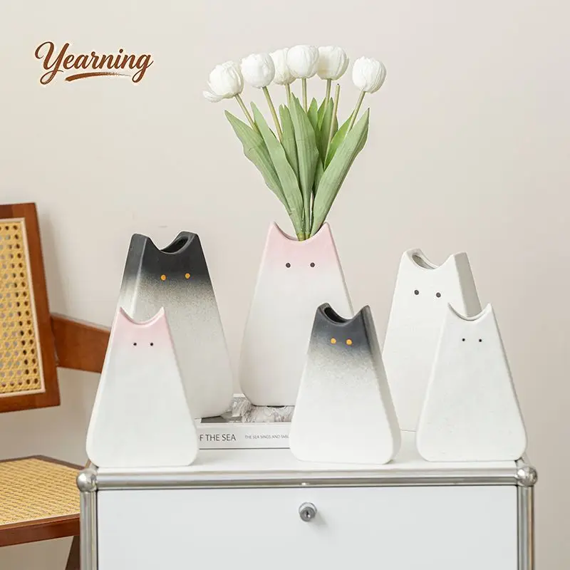 Cute Cat Shaped Ceramic Vase Ins Style High Value for Dried Flowers Hydroponic Plants Room Decor Coffee Table
Cute Cat Shaped Ceramic Vase Ins Style High Value for Dried Flowers Hydroponic Plants Room Decor Coffee Table