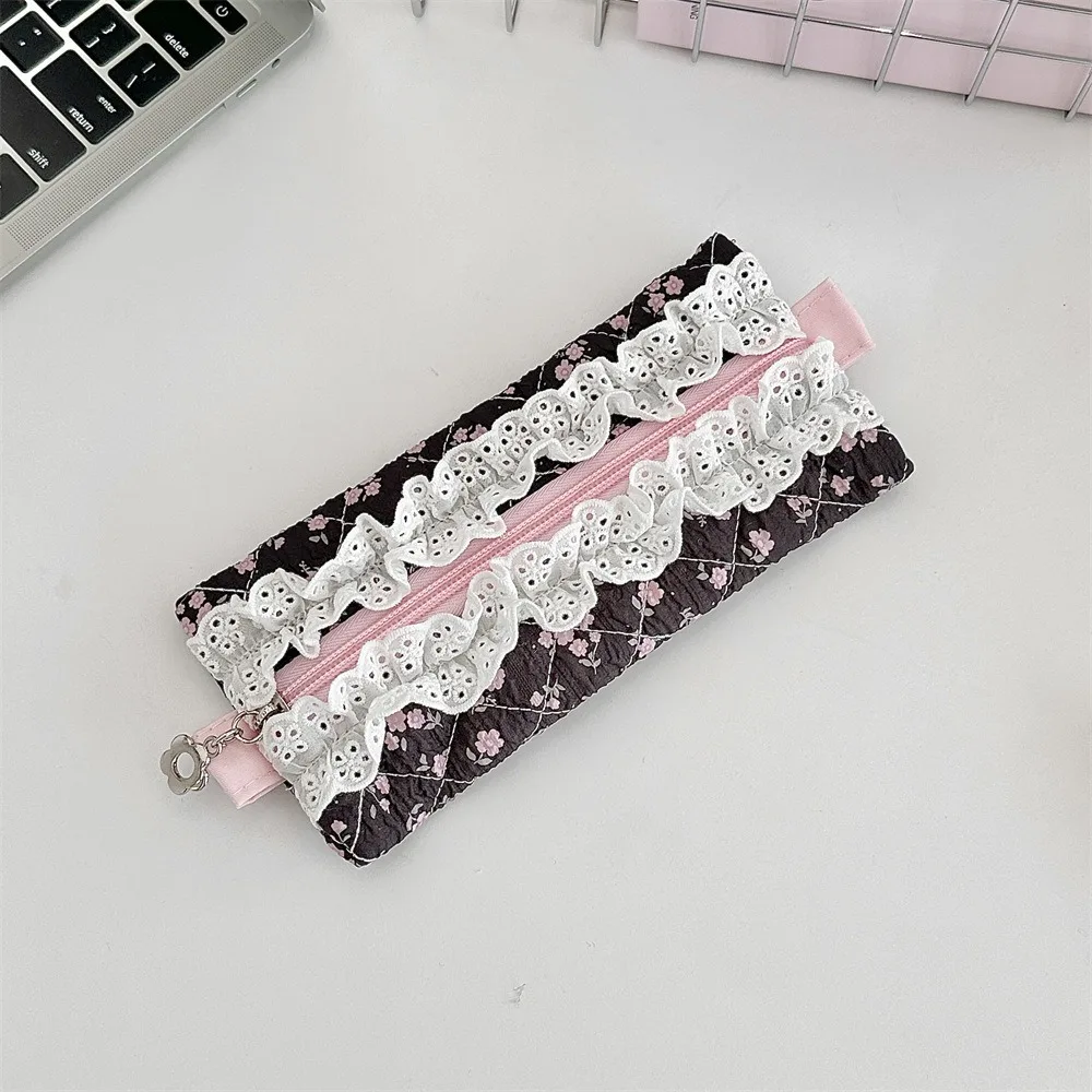 Fresh Lace Pencil Pouch Large Capacity Makeup Bag Flower Pattern Pen Case Cosmetic Bag Cartoon Stationery Storage Bag
Fresh Lace Pencil Pouch Large Capacity Makeup Bag Flower Pattern Pen Case Cosmetic Bag Cartoon Stationery Storage Bag