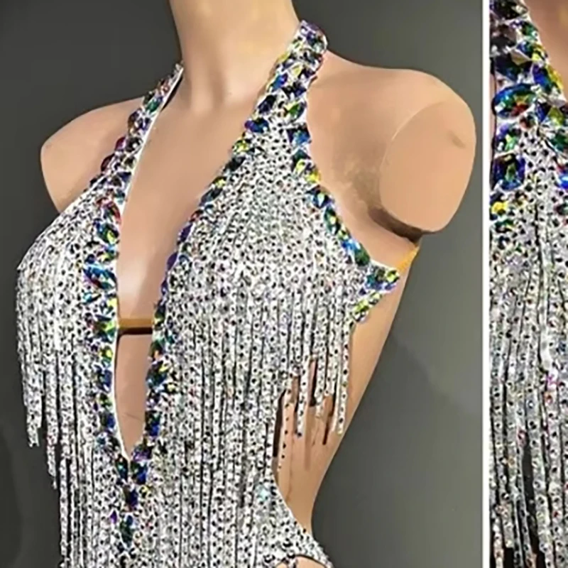 Latin Dance Costume Women's High-end Customized Silver Dot Gold Diamond Chain Bead Tube Samba Dance Dress Performance Dress
Latin Dance Costume Women's High-end Customized Silver Dot Gold Diamond Chain Bead Tube Samba Dance Dress Performance Dress